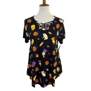 NWT Disney Parks HALLOWEEN 2021 Mickey Pumpkin Candy Treats Women’s Shirt Sz Med